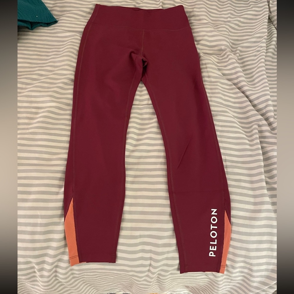 Peloton leggings medium